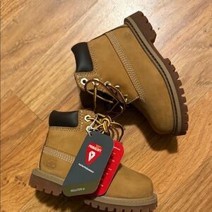 Timberland Brown Leather Kids Boots size 5